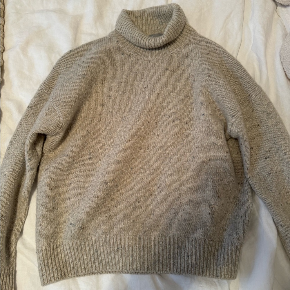 Vince wool turtleneck sweater size extra small gray